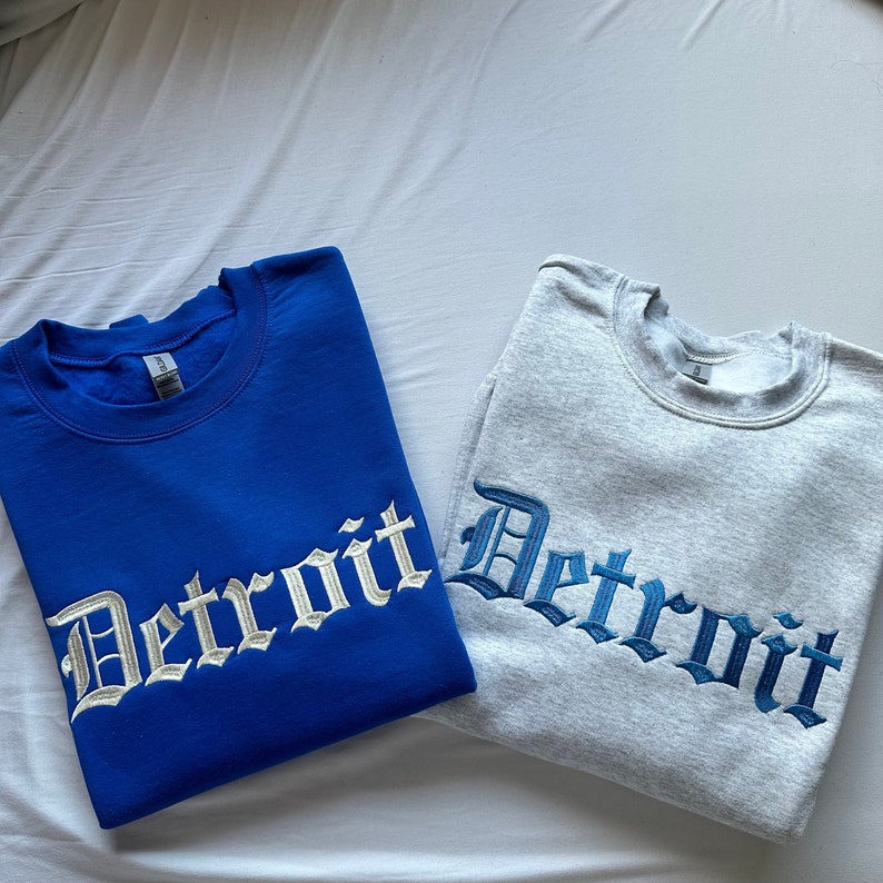 Detroit Embroidered Sweatshirt EMHA1009T