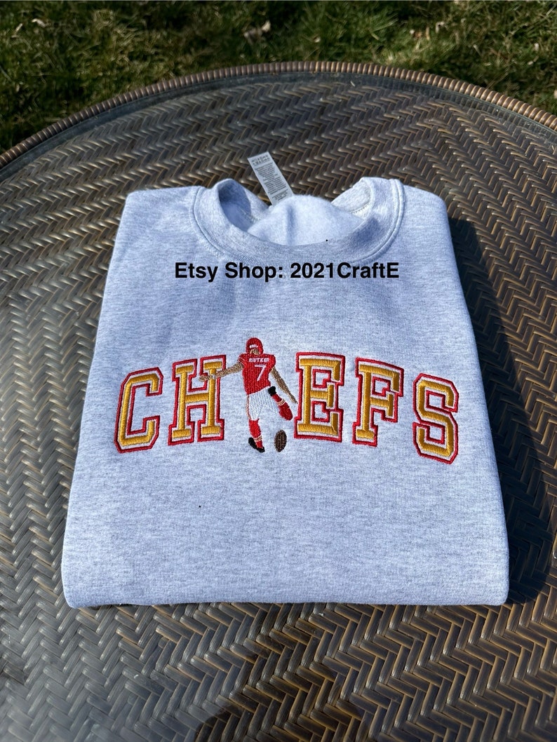 Chiefs Butker Embroidered Crewneck Sweatshirt EMHA1009T