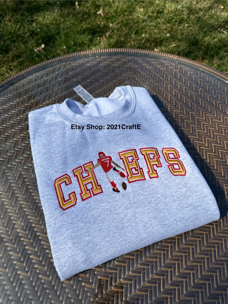 Chiefs Butker Embroidered Crewneck Sweatshirt EMHA1009T