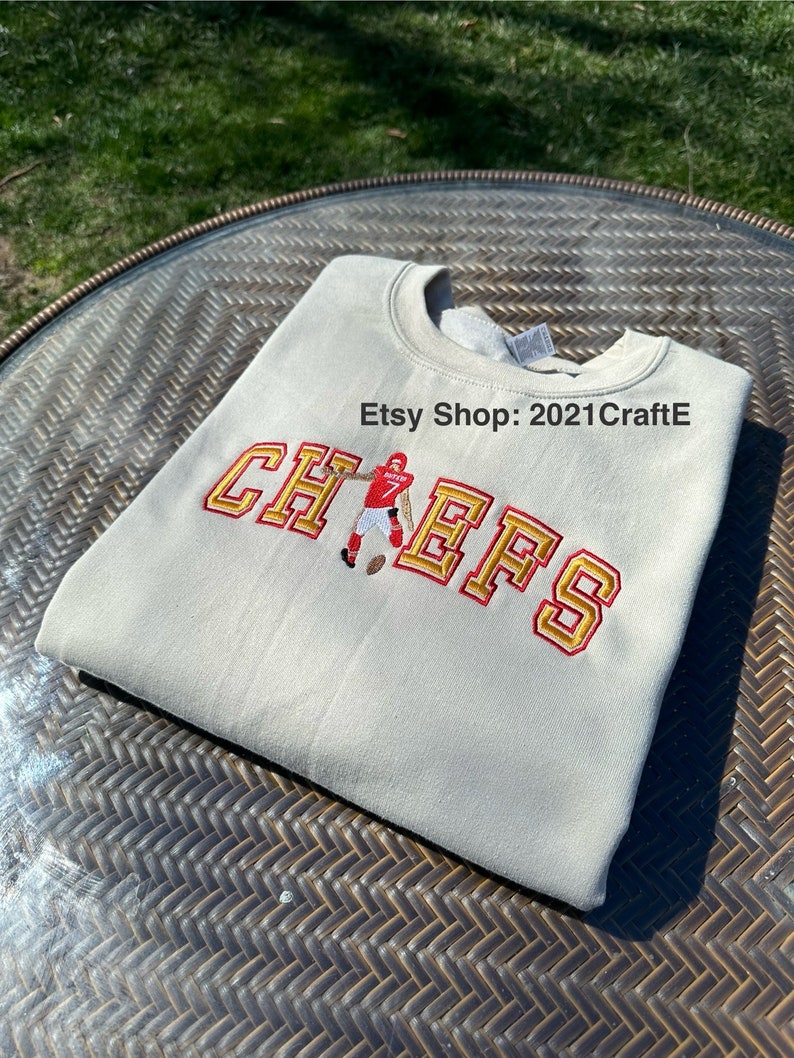 Chiefs Butker Embroidered Crewneck Sweatshirt EMHA1009T