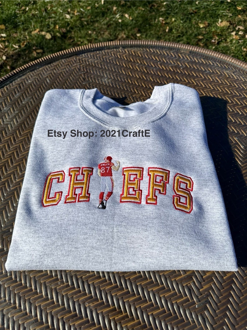 Chiefs Chris Jones Embroidered Crewneck Sweatshirt EMHA1009T