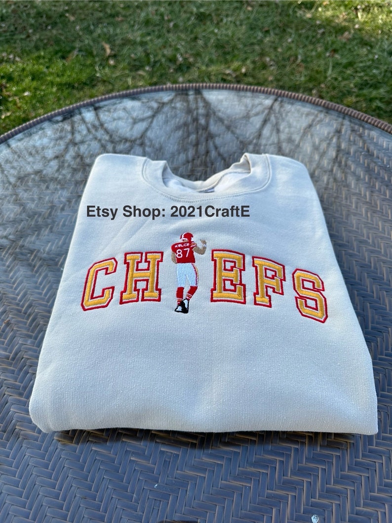 Chiefs Chris Jones Embroidered Crewneck Sweatshirt EMHA1009T