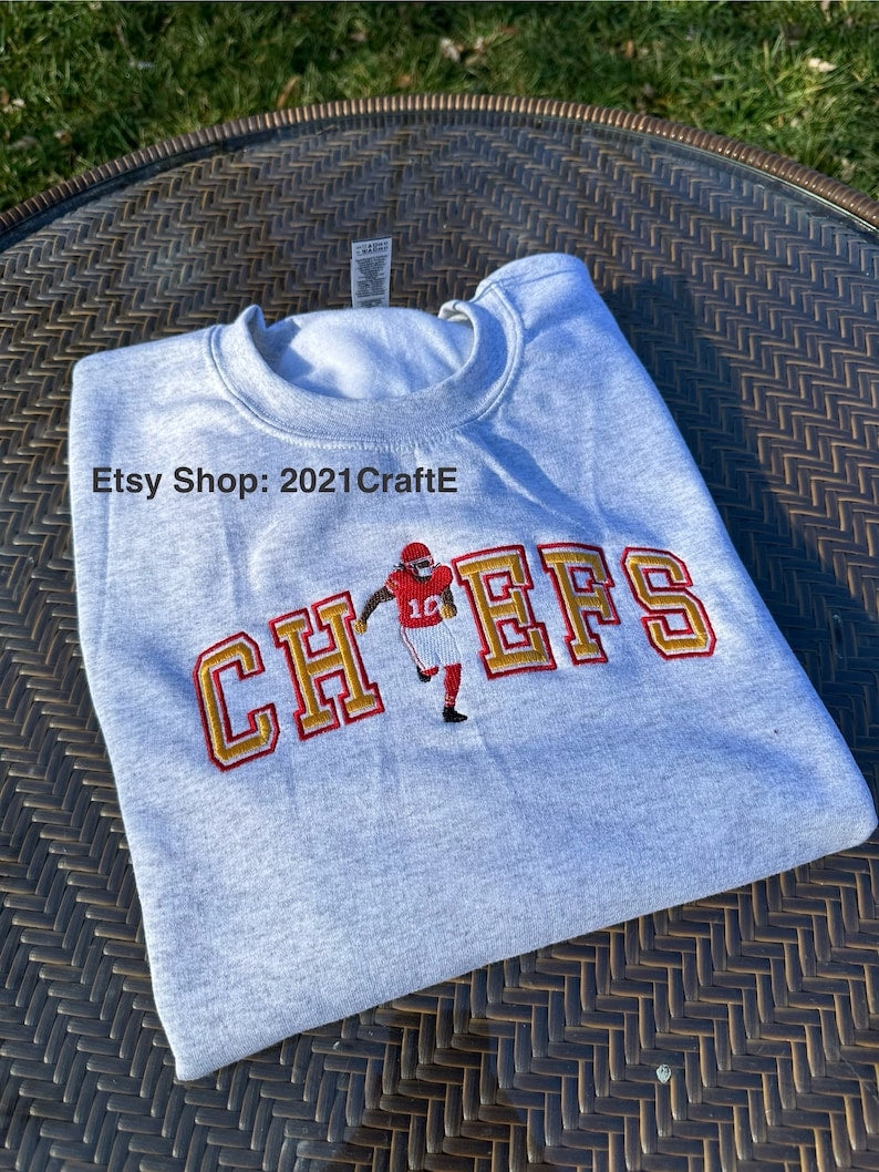 Chiefs Pacheco Embroidered Crewneck Sweatshirt EMHA1009T