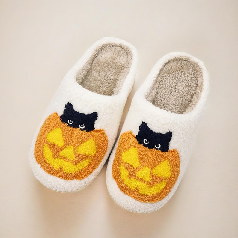 Pumpkin Cat Slippers|Funny Halloween Footwear|Cozy Halloween Slippers|Halloween Gift For Her|Stay Spooky|Christmas Slipper|Thanksgiving Gift SP0708 02