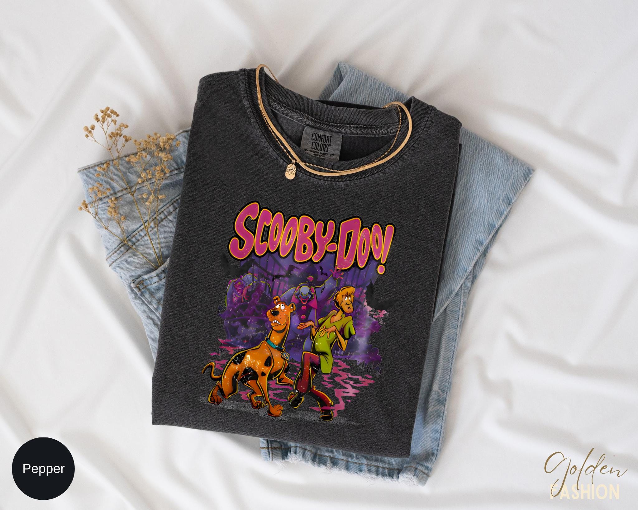 Scooby Doo Halloween Sweatshirt, Vintage Halloween Sweatshirt, Halloween Cartoon Shirt, Shagy Scary Costume, Horror Movie T-shirt, B0440 HW2208 03