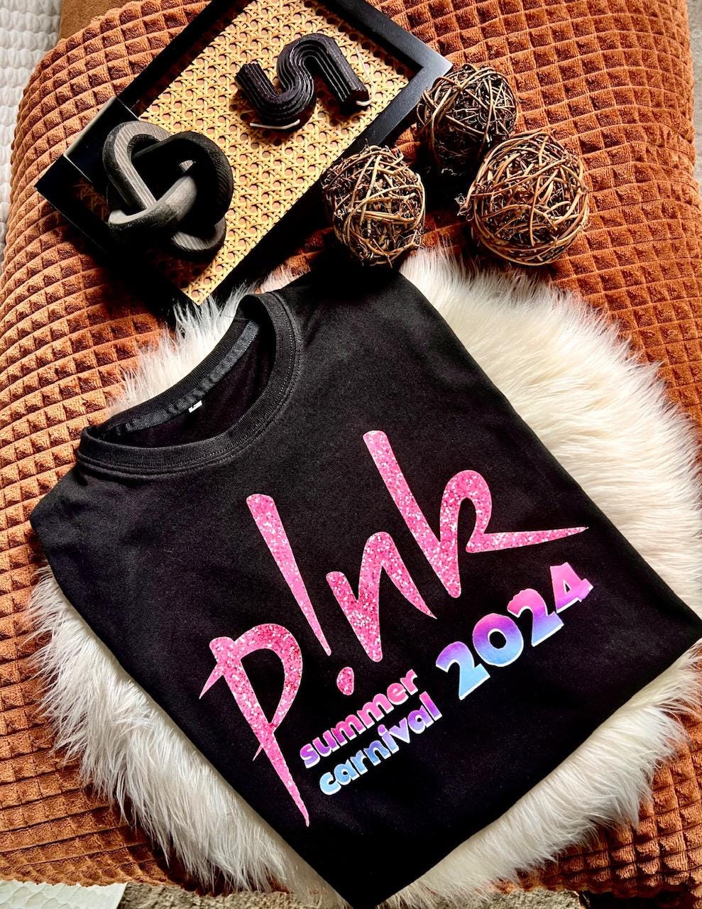 Personalised Pink Concert Tshirt Concert t shirt for the Summer Carnival tour 2024. Summer Carnival 2024.Concert P!nk T-shirt White Black TD0509 13