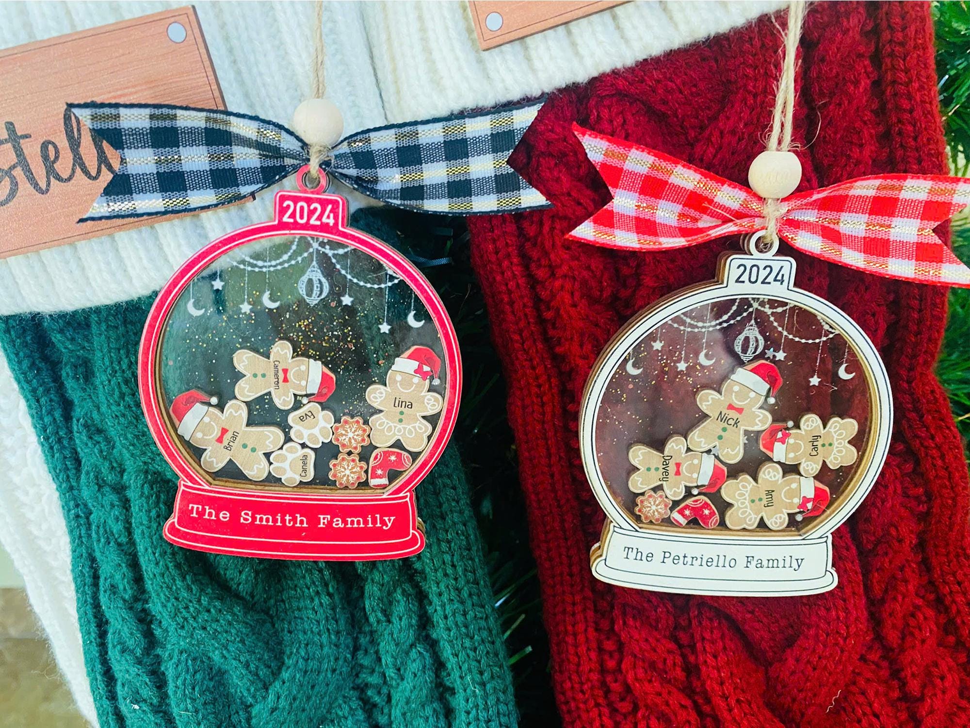 Personalized Gingerbread Family Ornament, Custom Family Christmas Ornament 2024, 4D Shake Customized Cookie Gingerbread Family Ornament Gift ORN0810