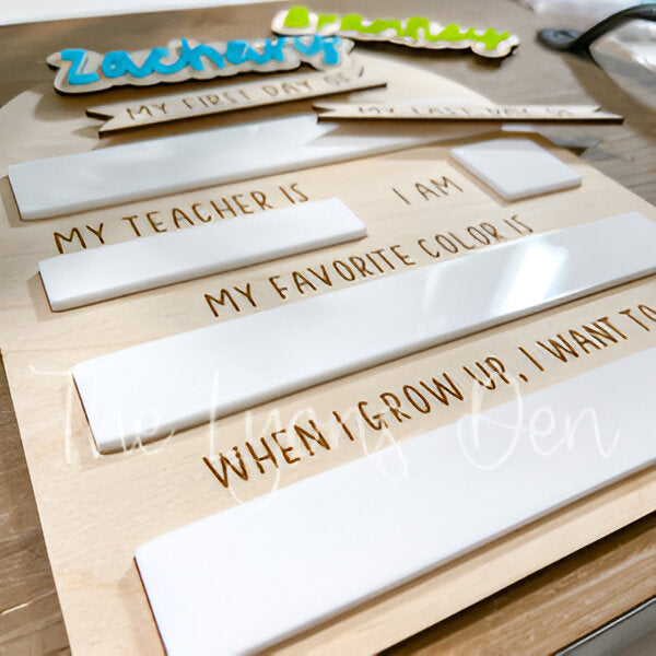 Interchangeable First_Last Day of School Sign scsign1