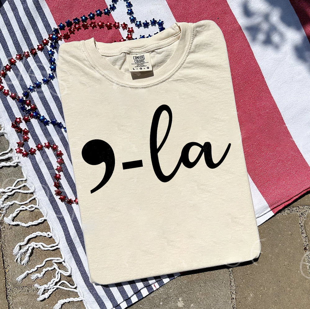 Kamala Shirt, Comma La Shirt, Kamala Harris Tee, Presidental Election 2024 Tee,Female President,Kamala Rally Shirt V5,Support Kamala,Voting Tee