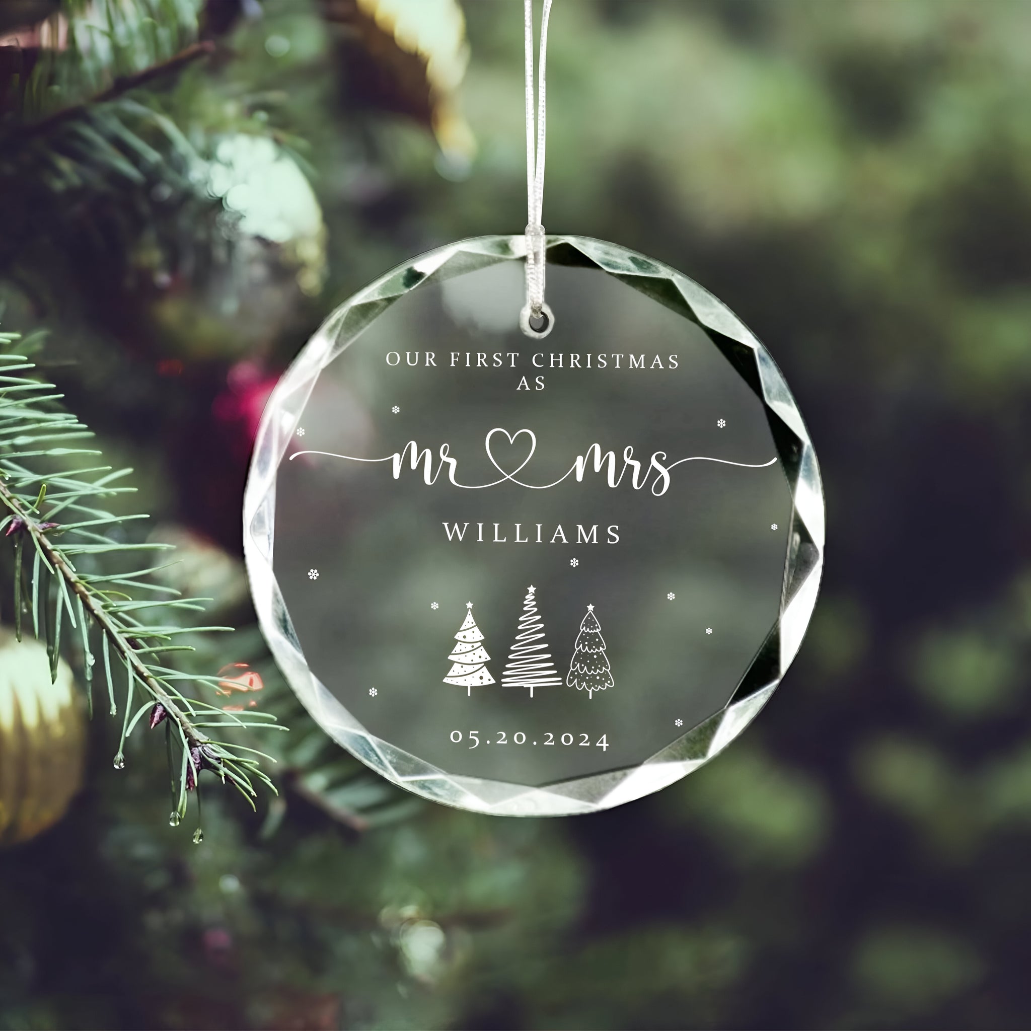 Personalized Mr and Mrs Christmas Ornament, Our First Christmas Married as Mr and Mrs Ornament, Newlywed Gift for Christmas, Wedding Gift Keepsake GX06-25 ORN2509