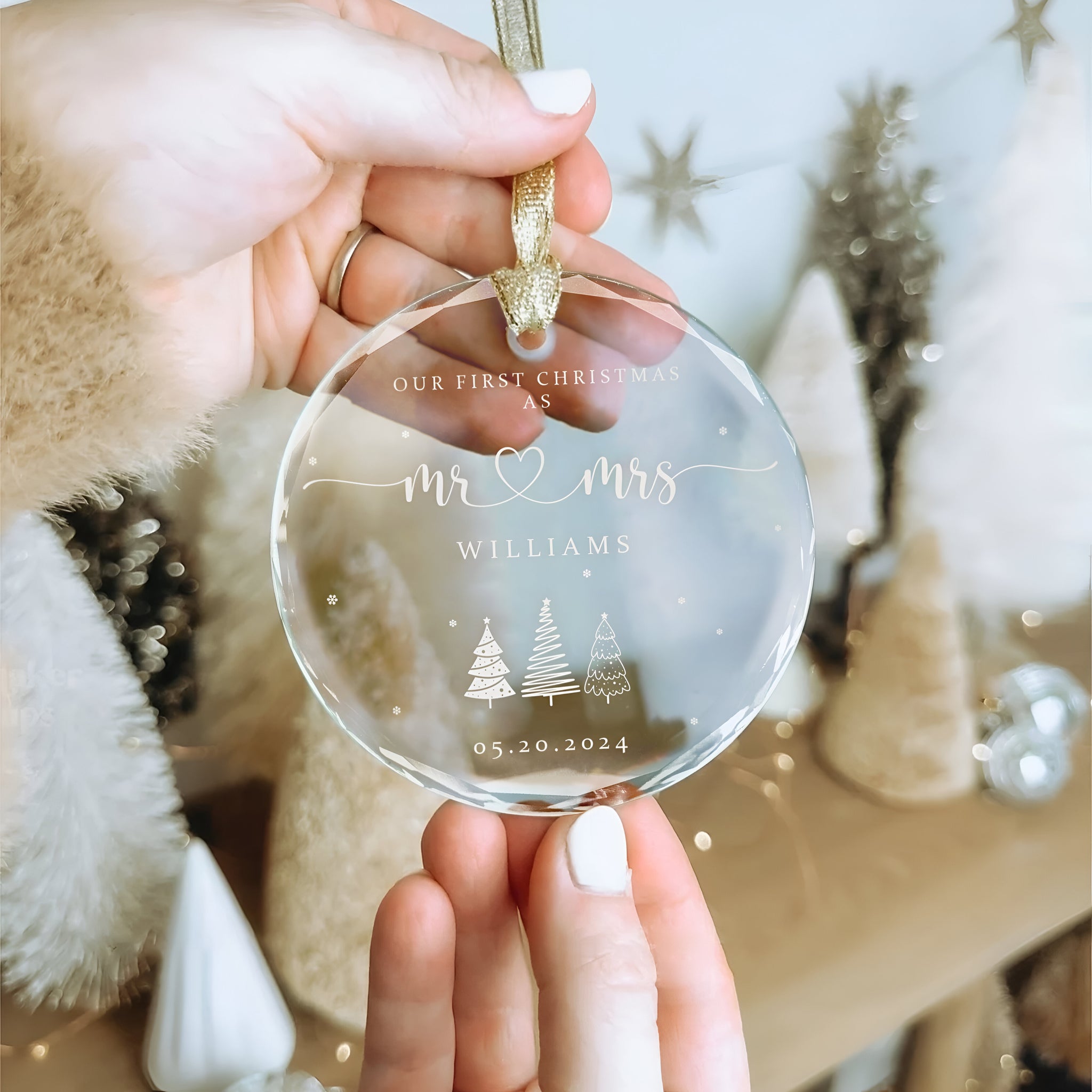 Personalized Mr and Mrs Christmas Ornament, Our First Christmas Married as Mr and Mrs Ornament, Newlywed Gift for Christmas, Wedding Gift Keepsake GX06-25 ORN2509