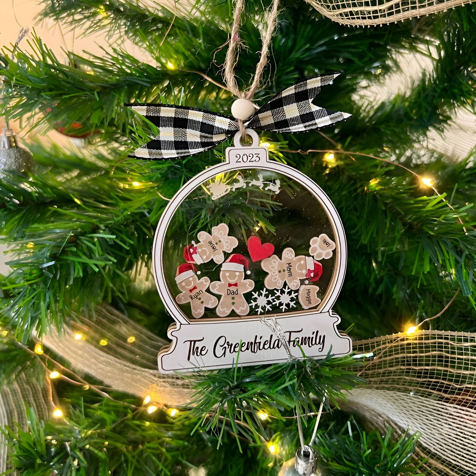 Personalized Gingerbread With Hat Family Christmas Ornament, Custom Family Ornament 2024, 4D Customized Cookie Ornament Gift for Christmas ORN2809