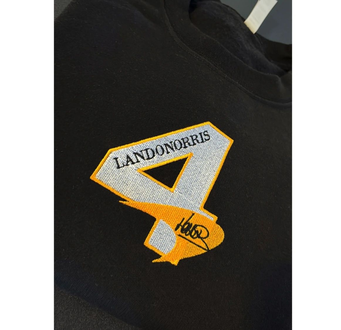 Lando large 4 & sig EM1109T