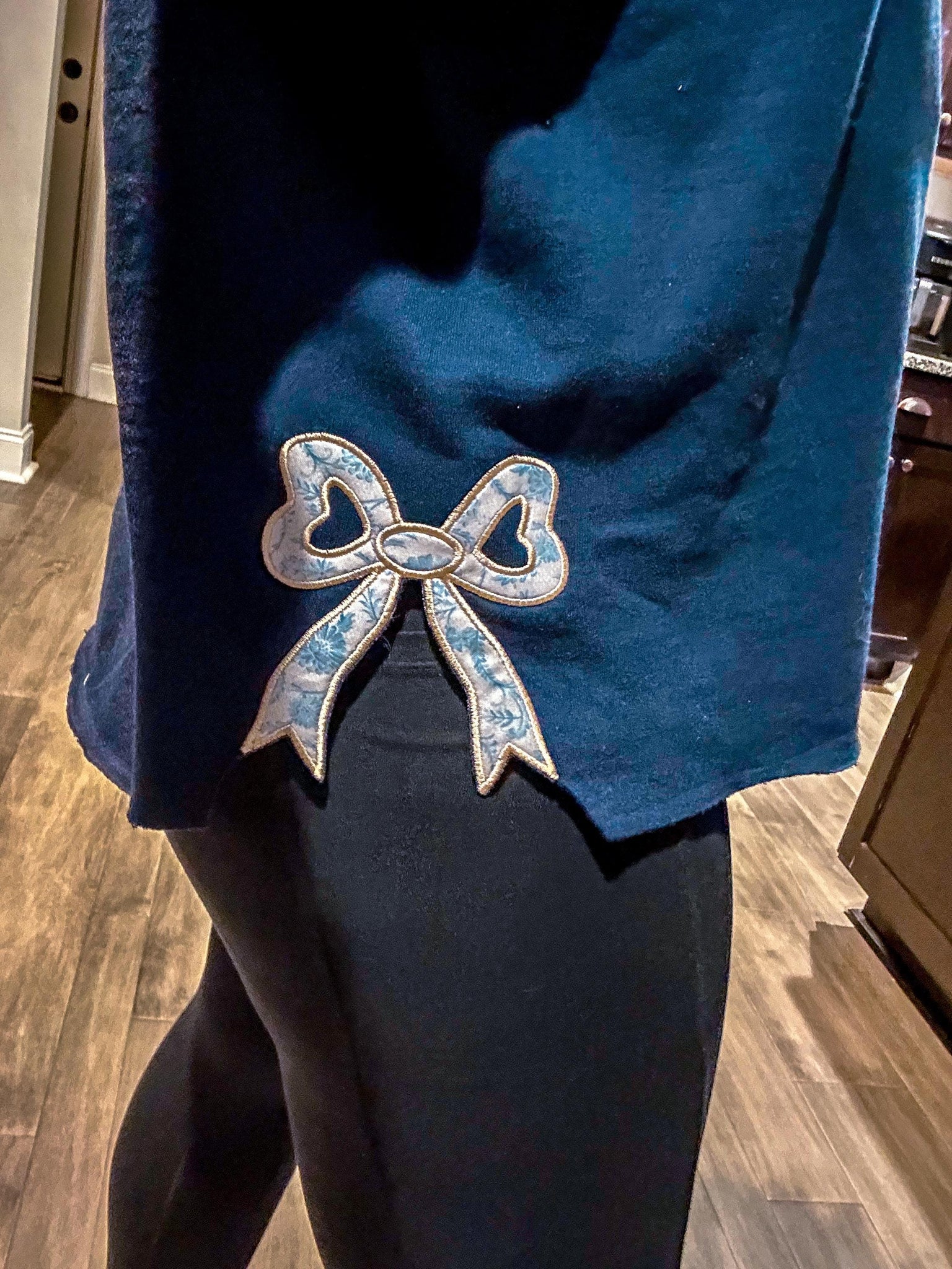 Southern Belle Side Bow Crewneck ESIBOW