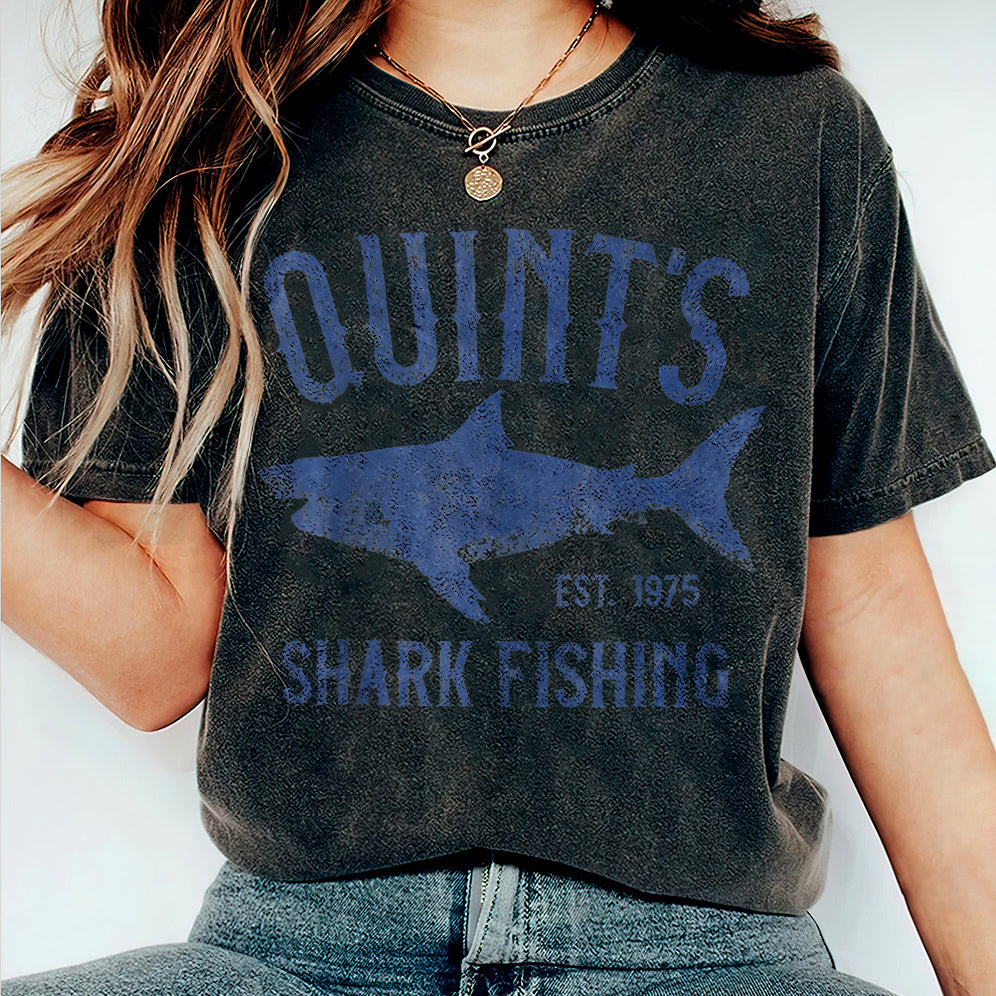 Vintage Quint's Shark Fishing 1975 Retro T-Shirt