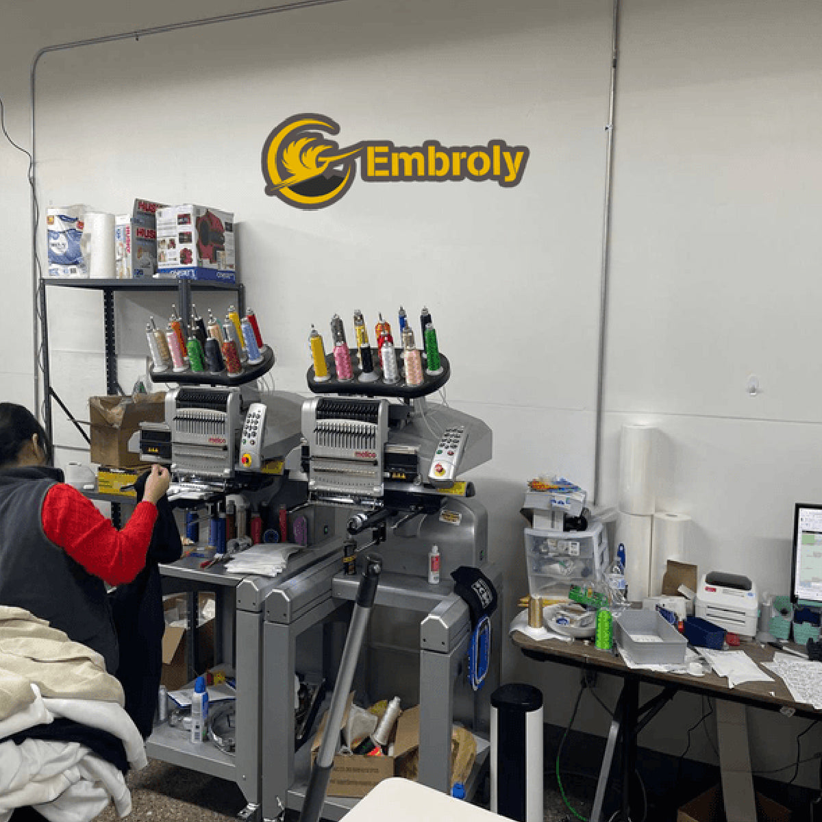 Embroidered Bride Sweatshirt, Bridal Custom Sweatshirts, Anniversary Crewnecks, Custom Design Vintage Design em1