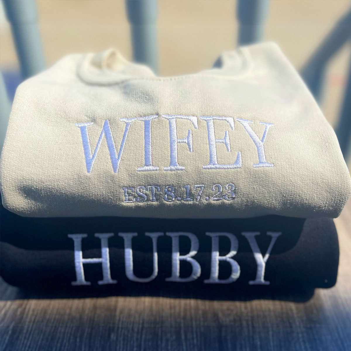 Customized Wifey and Hubby Sweatshirts, Bridal Couple Pullover, Personalized Wifey Sweater, Honeymoon Gift em4